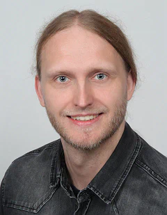 Roland Lei&szlig;a